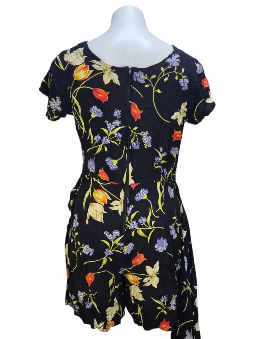 Vintage In Style Romper Playsuit Skort Shorts Wrap Size Medium 90s